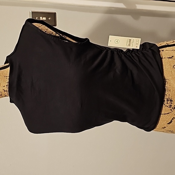 No Boundaries Tops - Nwt super adorable scrunch sides tank top